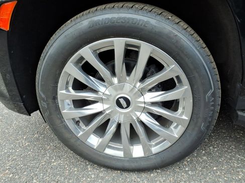 Used 2023 Cadillac Escalade Premium Luxury AWD/4WD image 9