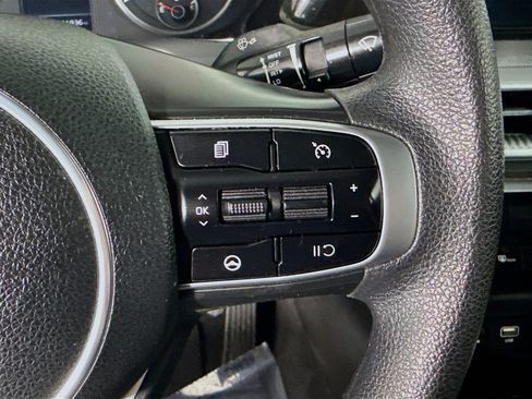 Used 2022 Kia K5 LXS image 15