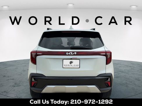 Certified 2025 Kia Seltos S FWD image 8