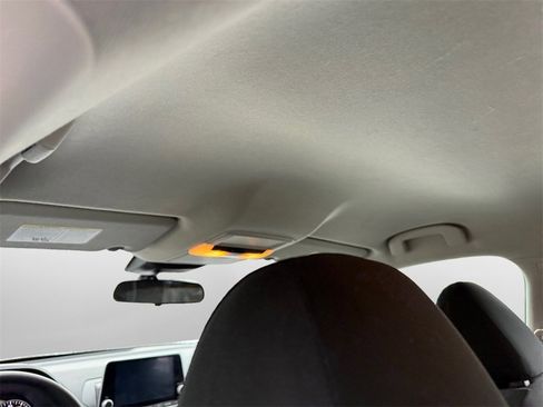 Used 2023 Nissan Sentra SV image 21