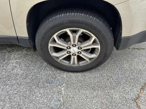 Used 2016 GMC Acadia SLT w/ Open Road Package FWD image 20