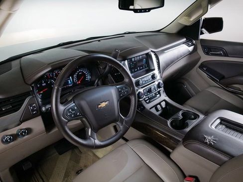 Used 2016 Chevrolet Tahoe LT w/ Luxury Package AWD/4WD image 15