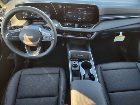 New 2026 Chevrolet Equinox LT w/ Convenience Package II image 26