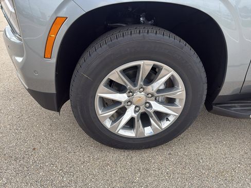 New 2026 Chevrolet Tahoe Premier w/ Sun And Tow Package AWD/4WD image 9