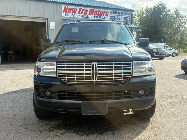 Used 2013 Lincoln Navigator 4WD image 8