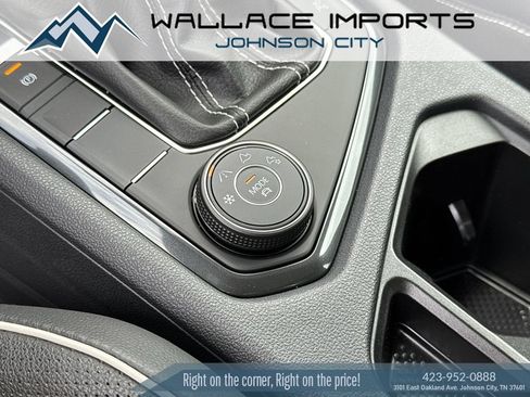 Used 2024 Volkswagen Tiguan SEL R-Line AWD/4WD image 29