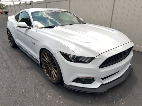 Used 2015 Ford Mustang GT Premium w/ Equipment Group 401A RWD image 2
