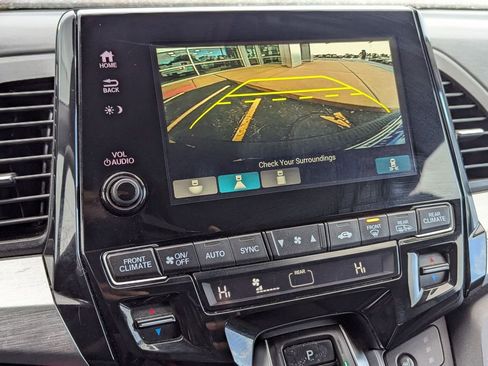 Used 2020 Honda Odyssey EX image 17