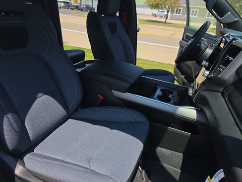 New 2026 RAM 1500 Big Horn AWD/4WD image 10