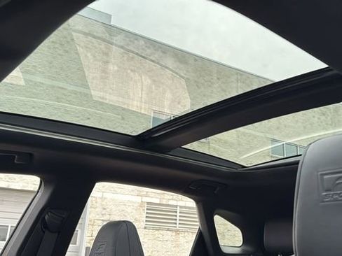 Used 2024 Lexus RX 500h F Sport w/ Convenience Package image 27