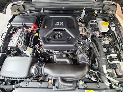 Used 2020 Jeep Wrangler Unlimited Sport image 35