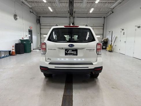 Used 2017 Subaru Forester 2.5i w/ Alloy Wheel Package image 9