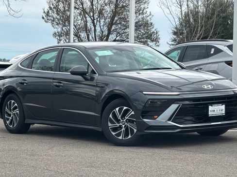 New 2026 Hyundai Sonata Blue image 2