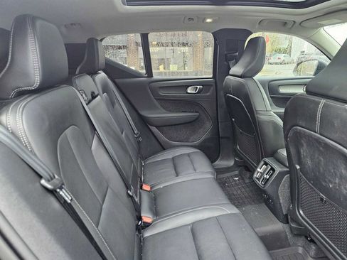 Certified 2024 Volvo XC40 B5 Plus w/ Climate Package image 13