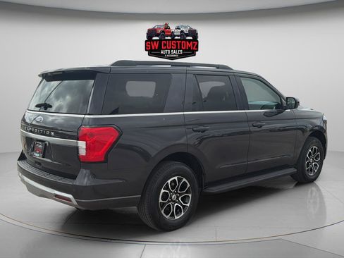 Used 2024 Ford Expedition XLT image 7
