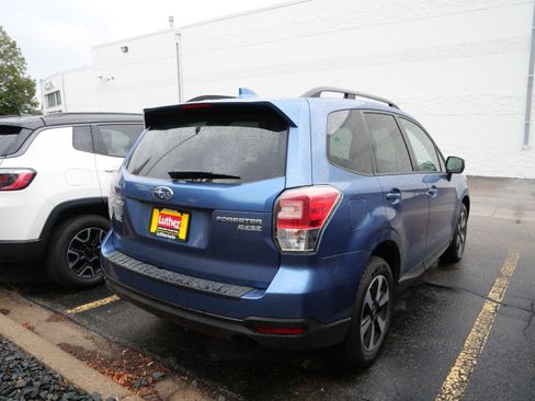 Used 2017 Subaru Forester 2.5i Premium w/ All-Weather Package AWD/4WD image 7