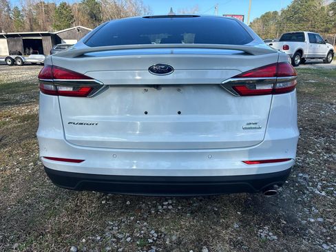 Used 2019 Ford Fusion SE w/ Equipment Group 151A image 4