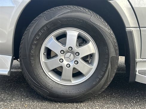 Used 2017 Mercedes-Benz Sprinter 2500 image 14