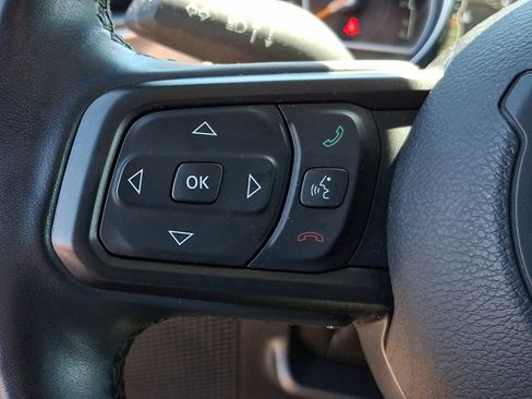 Used 2022 Jeep Wrangler Unlimited Sport AWD/4WD image 21