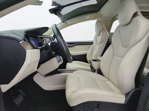 Used 2018 Tesla Model X 75D AWD/4WD image 10