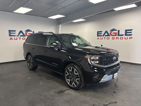 New 2026 Ford Expedition Platinum image 1