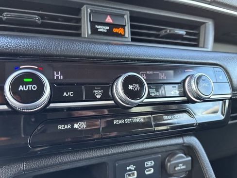 Used 2023 Honda Pilot EX-L image 16