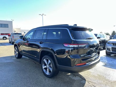 New 2025 Jeep Grand Cherokee L Limited w/ Trailer Tow Package image 3