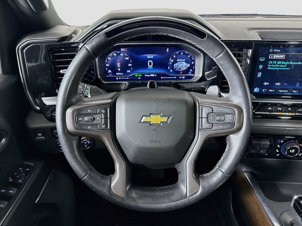 Used 2024 Chevrolet Silverado 1500 High Country w/ Technology Package AWD/4WD image 11