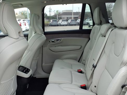 New 2026 Volvo XC90 B6 Ultra w/ Protection Package AWD/4WD image 17