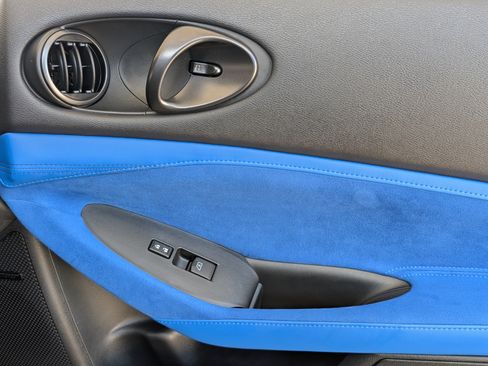 Used 2024 Nissan Z Performance w/ Floor Mat Package image 21