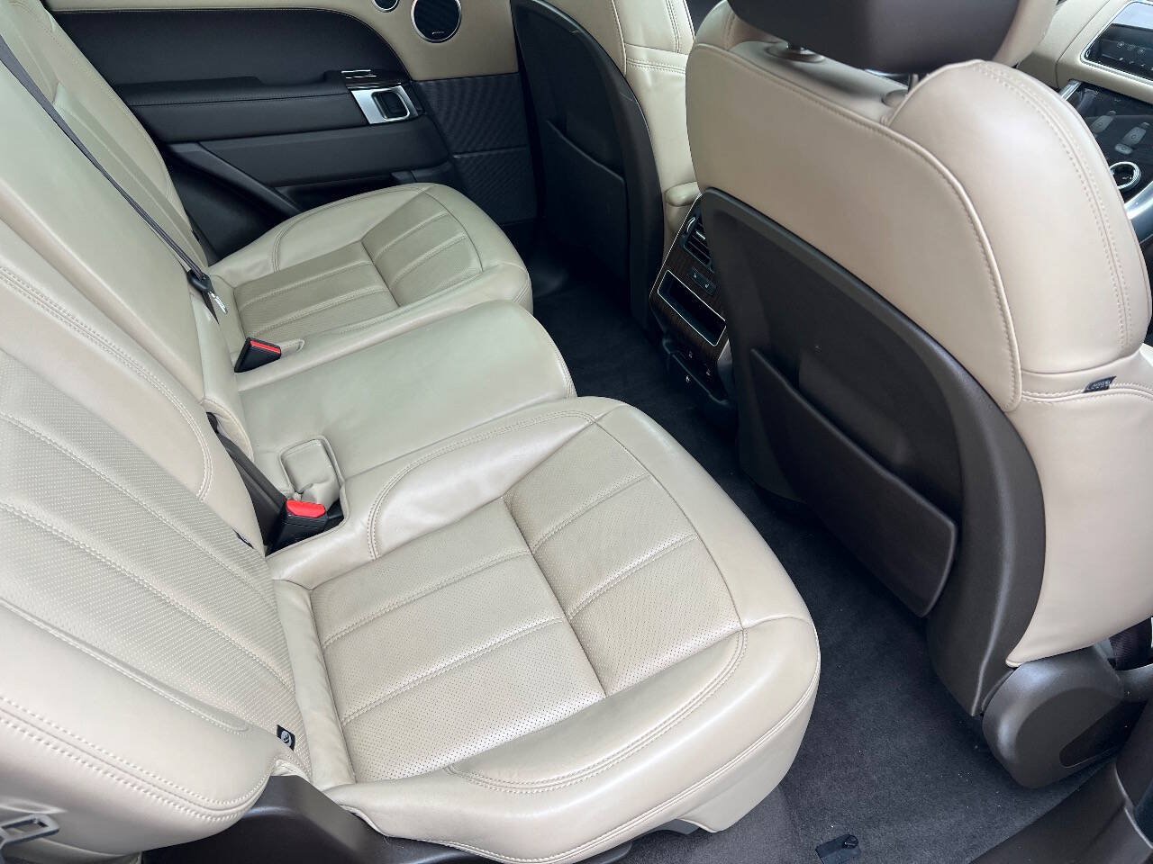 Used 2019 Land Rover Range Rover Sport HSE AWD/4WD image 20