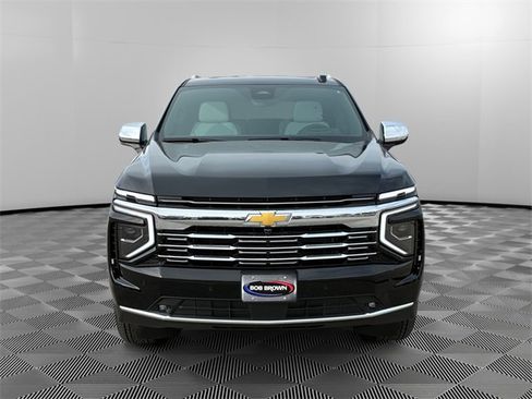 New 2025 Chevrolet Suburban Premier image 8
