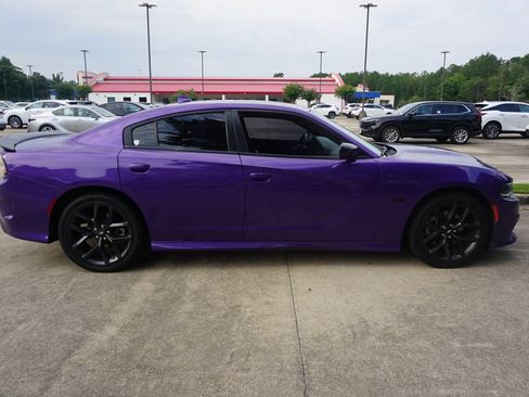 Used 2023 Dodge Charger R/T w/ Blacktop Package RWD image 21