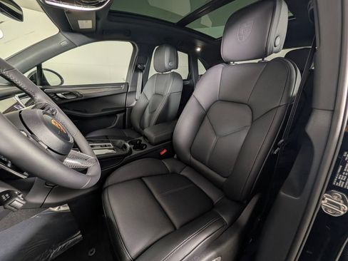 New 2026 Porsche Macan GTS AWD/4WD image 5