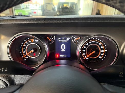 Used 2018 Jeep Wrangler Unlimited Sport S AWD/4WD image 19