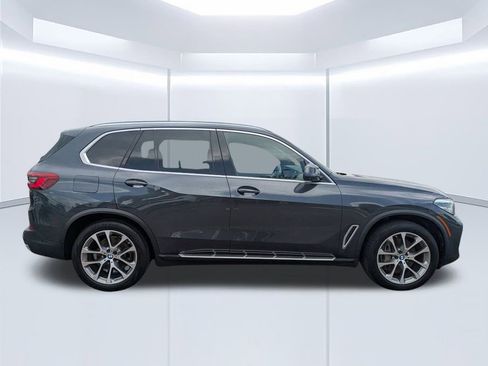 Used 2019 BMW X5 xDrive50i w/ Parking Assistance Package image 3