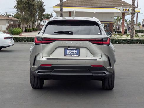Used 2026 Lexus NX 350h 350h Premium image 9