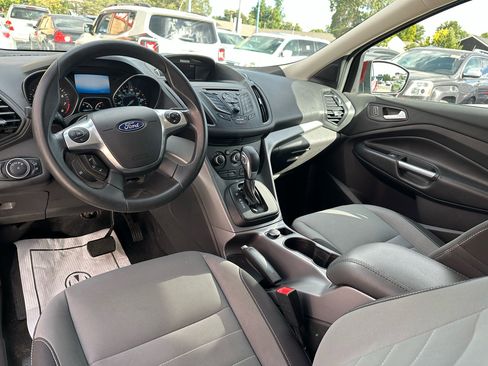 Used 2016 Ford Escape SE image 13