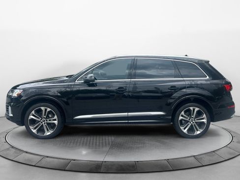 Used 2023 Audi Q7 3.0T Premium Plus w/ Premium Plus Package AWD/4WD image 4