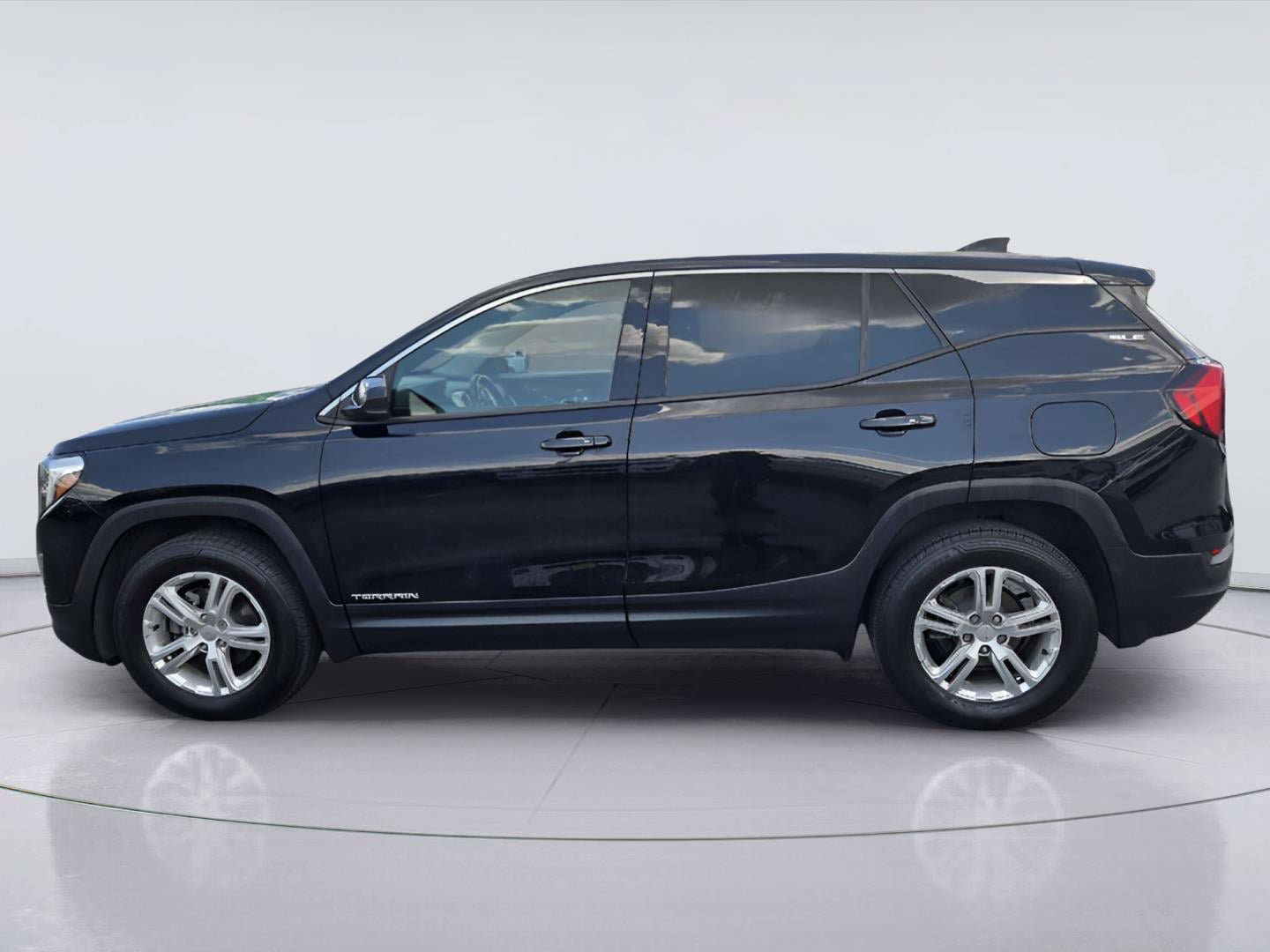 Used 2019 GMC Terrain SLE AWD/4WD image 5