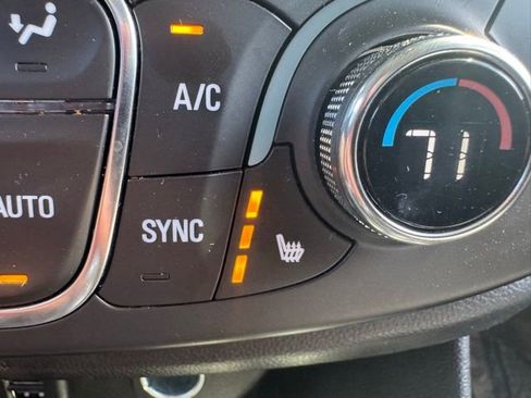 Used 2021 Chevrolet Traverse High Country w/ LPO, Floor Liner Package image 29