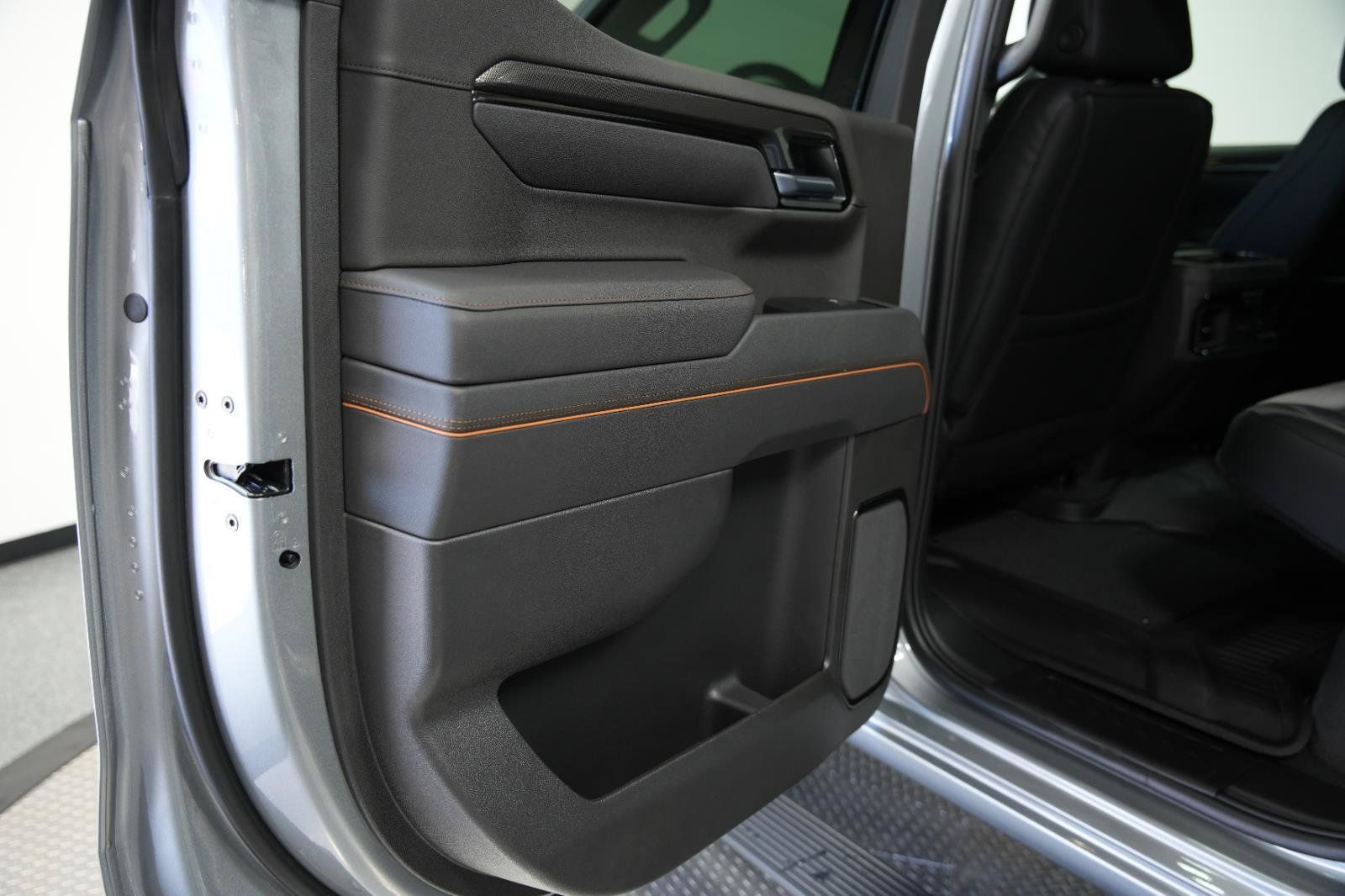 New 2026 GMC Sierra 1500 AT4 w/ AT4 Premium Package AWD/4WD image 23