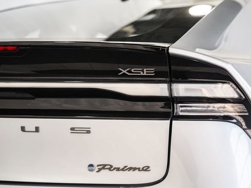 Used 2023 Toyota Prius Prime Premium image 6