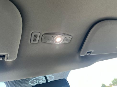 Used 2018 Ford F150 XL w/ Equipment Group 101A Mid RWD image 26
