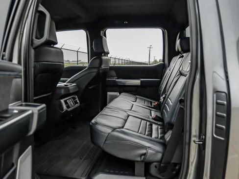 Used 2025 Ford F250 Platinum AWD/4WD image 45