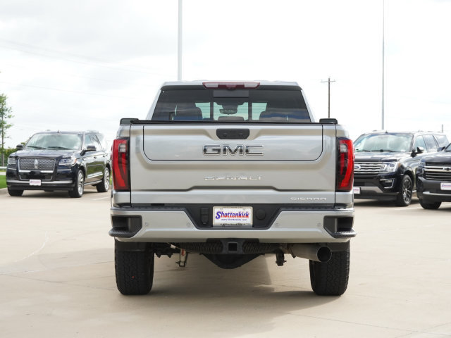 Used 2024 GMC Sierra 2500 Denali Ultimate AWD/4WD image 4