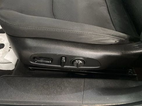 Used 2016 Chevrolet Malibu LT FWD image 27