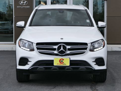 Used 2019 Mercedes-Benz GLC 300 w/ AMG Line image 8