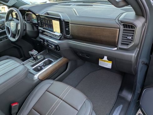 New 2026 Chevrolet Silverado 1500 High Country w/ Technology Package image 14