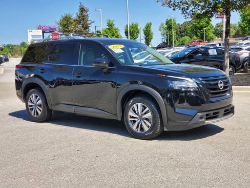 Used 2023 Nissan Pathfinder SL w/ Black Appearance Package AWD/4WD image 1